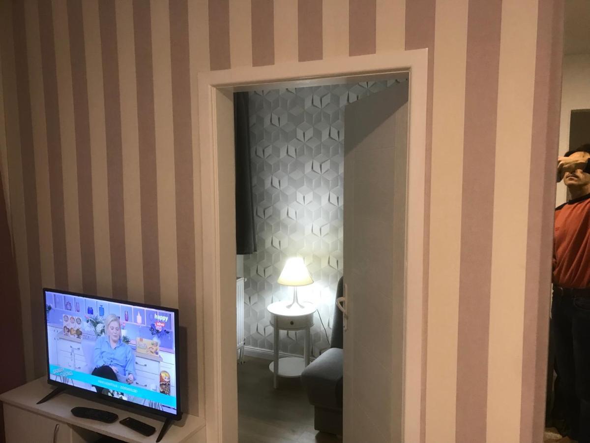 Apartman Kristina Free Parking Novi Sad Bagian luar foto
